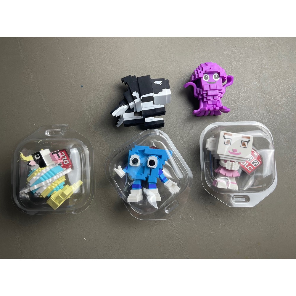Lot of 5 Steal A Brainrot Minifigures 3 With Codes